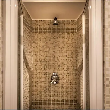 2 Two-bedroom Fontana Di Trevi * Rome