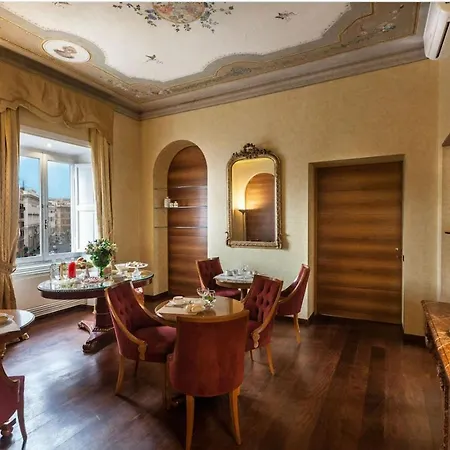 2 Two-bedroom Fontana Di Trevi Appartement *